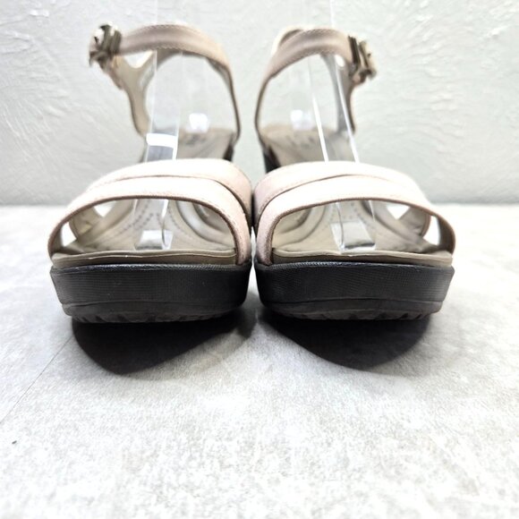 Crocs Ankle Strap Wedge Sandals 9 Taupe Open Toe Strappy Retro Comfort Platform - Picture 3 of 12